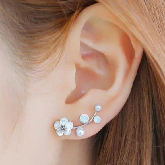 Floral Flower Climber Pearl Stud Earrings New - Picture 12 of 12